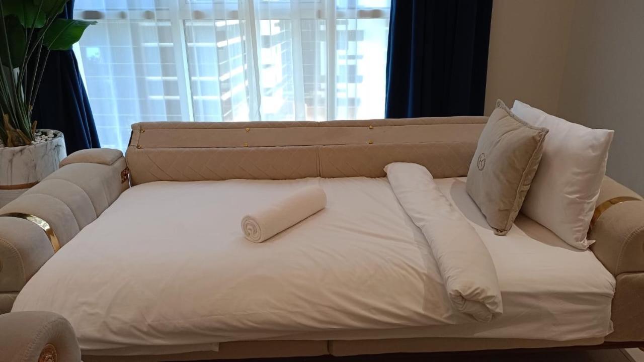 Dunya Tower Luxury And 2 Min Walk To Dubai Mall And Burj Khalifa In Heart Of Downtown Exteriér fotografie